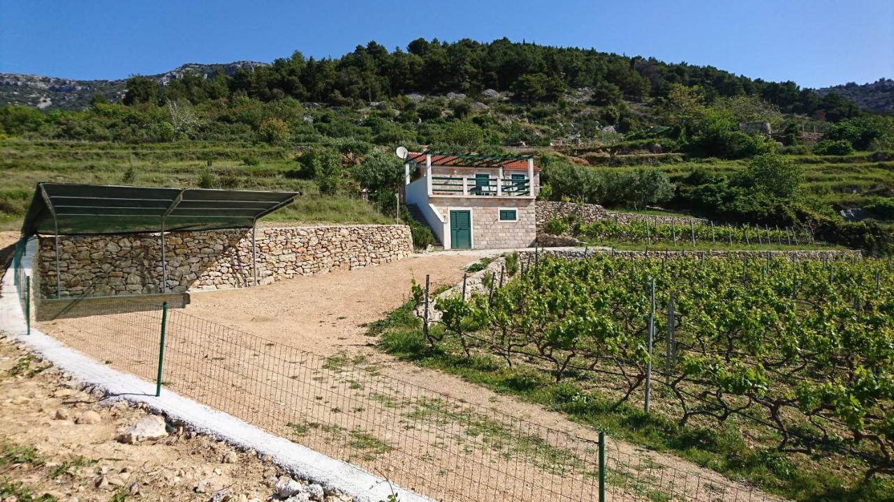 Holiday Home Vineyard House Bol Exteriör bild